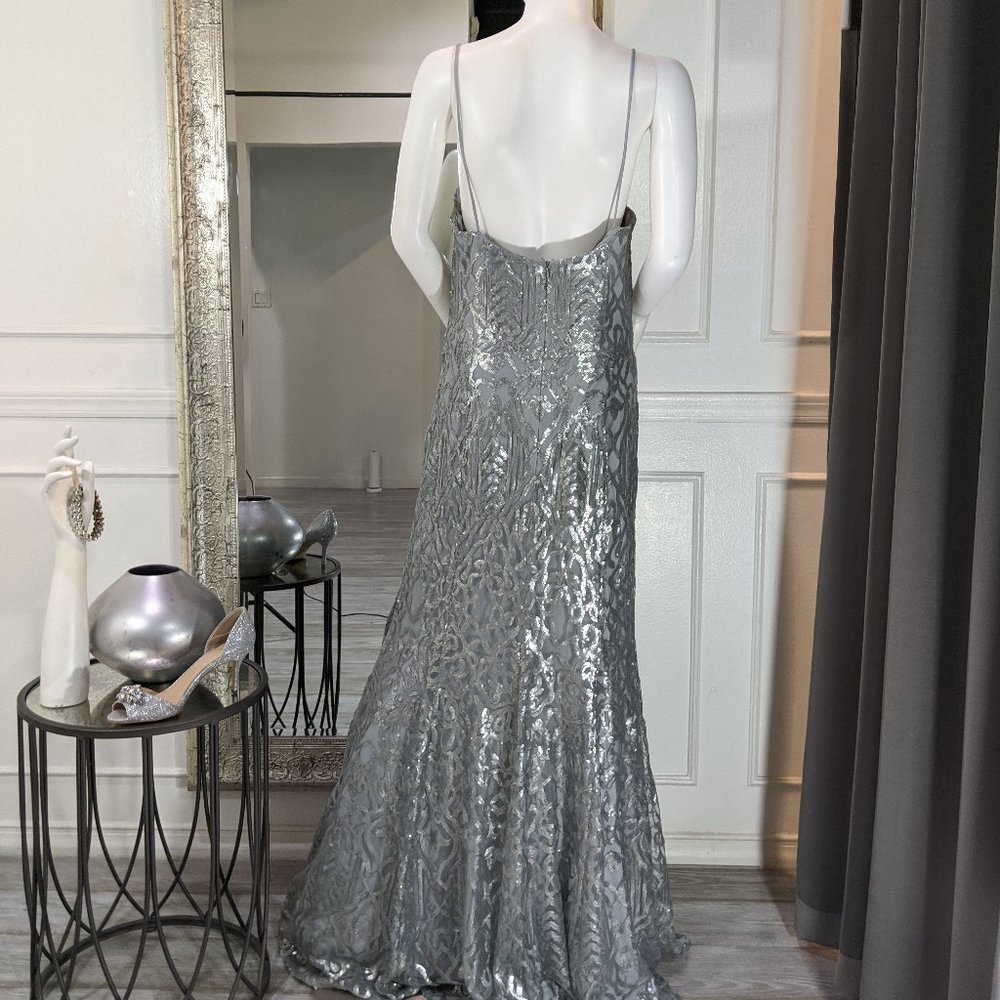 Silver Formal Evening Prom Dress Gown - Picture 2 of 2